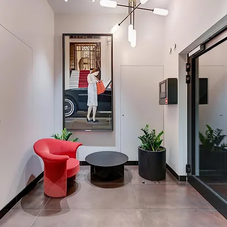 Platinium * غدينيا